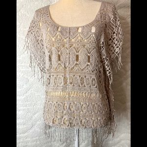 Wallpapher Crochet knit fringe top SIZE S